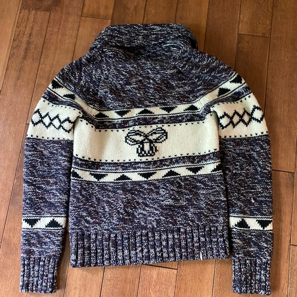 Aritzia lambs wool sweater - Picture 4 of 6